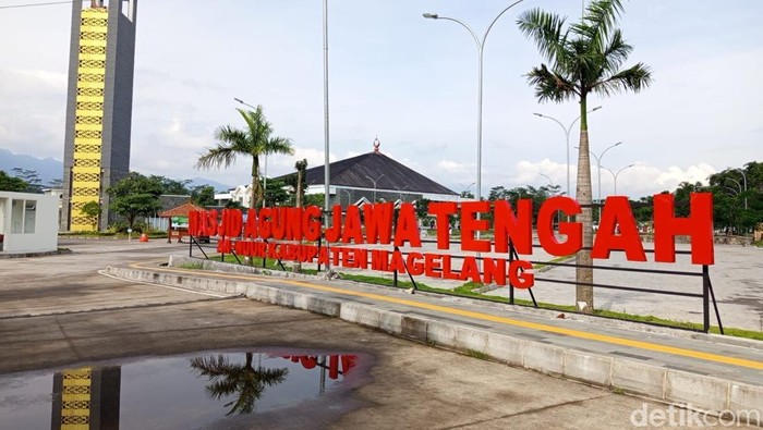 Masjid Agung Jawa Tengah (MAJT) An-Nuur Kabupaten Magelang, Rabu (18/2/2026).