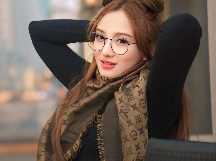 Meisita Lomania Ke-trigger Epstein Files, Ingat Trauma Masa Lalu