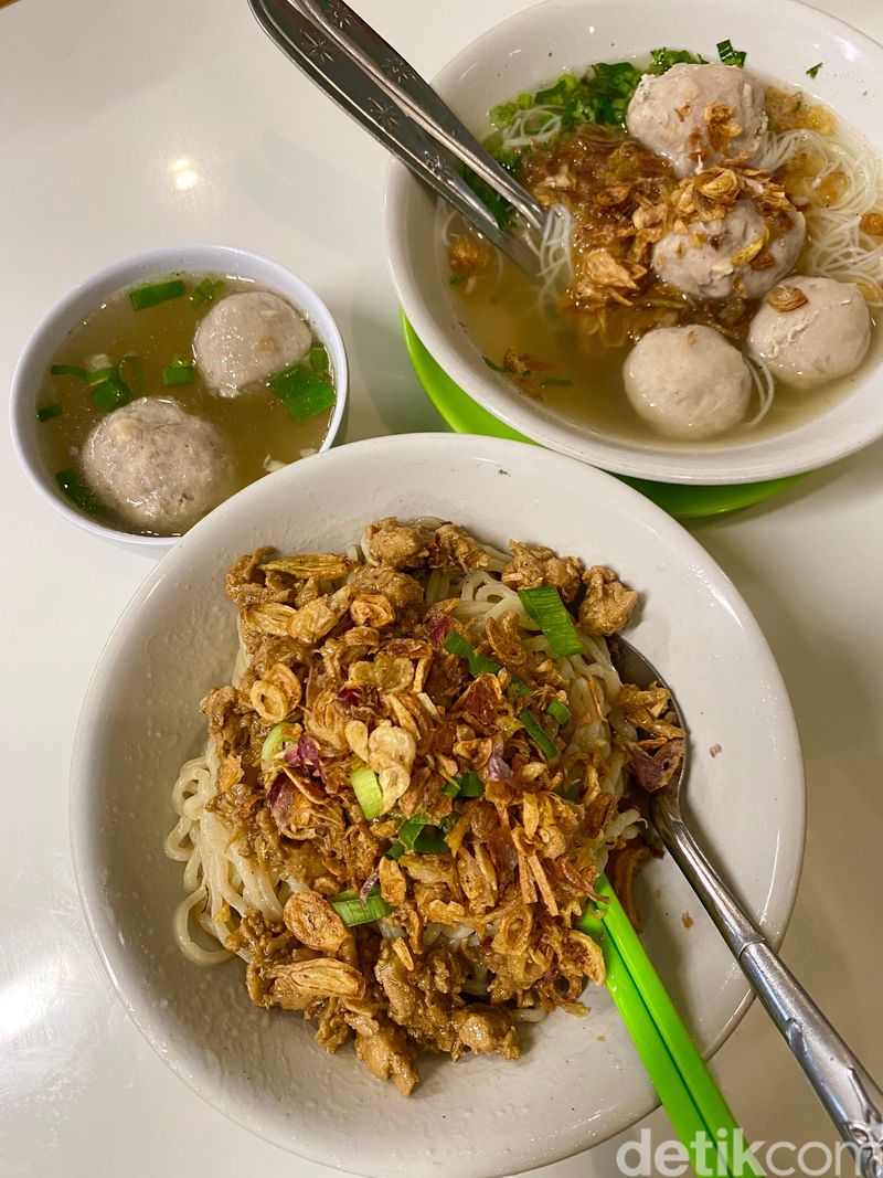 Mie Ayam dan Bakso