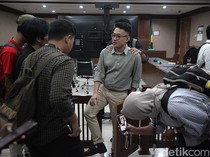 Video Delpedro: Tuntutan 2 Tahun Penjara Tak Buat Kami Gentar dan Takut!