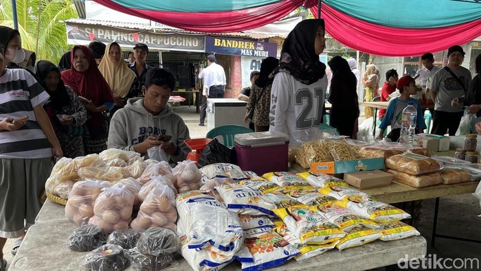 Pasar murah di Palembang