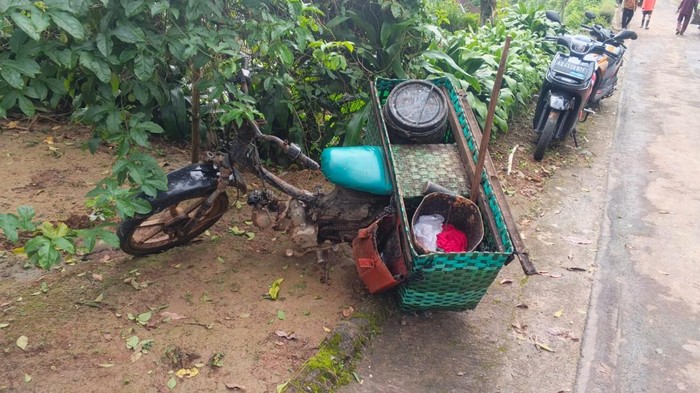 Pencarian orang hilang di Kebun Karet Desa Nglegok, Kecamatan Ngargoyoso, Kabupaten Karanganyar, Rabu (18/2/2026).