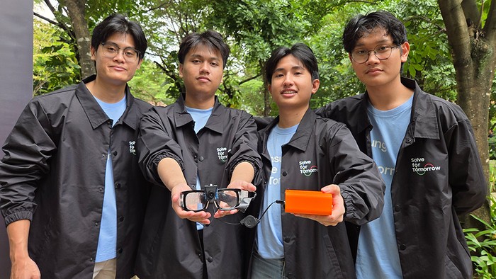 President Samsung Electronics Indonesia Harry Lee.