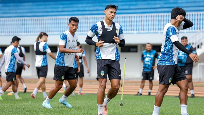 Sesi latihan PSIM Jogja di Stadion Mandala Krida, Kota Jogja, Selasa (10/2/2026).