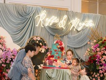 Senyum Bahagia Raffi Ahmad dan Nagita Slavina Rayakan Ultah