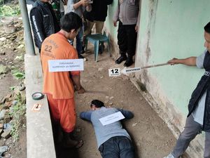Polisi Gelar Rekonstruksi Pria di Lubuklinggau Bacok Kakak Ipar hingga Tewas