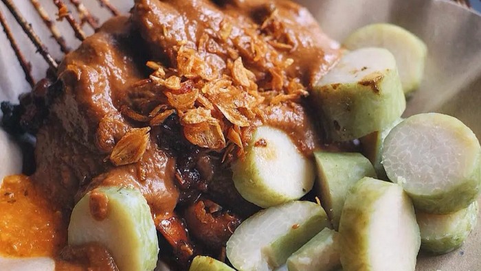 Sate Ayam Lezat