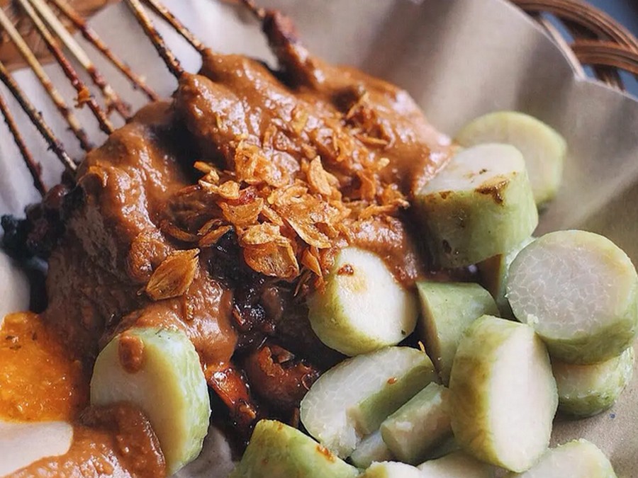Sate Ayam Lezat