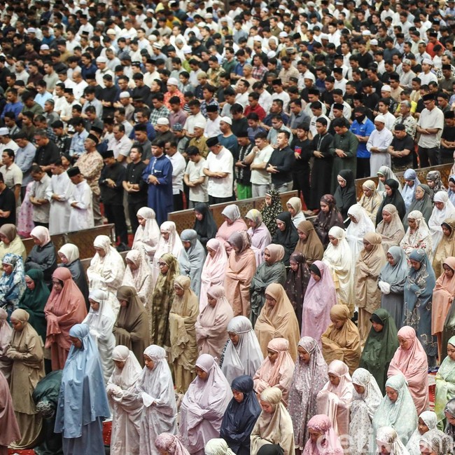 Tarawih Perdana Ramadan 1447 H, Ribuan Jamaah Penuhi Masjid Istiqlal
