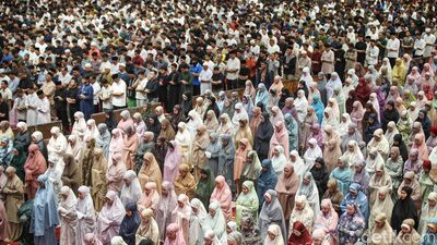 Tarawih Perdana Ramadan 1447 H, Ribuan Jamaah Penuhi Masjid Istiqlal