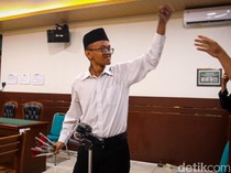 Pleidoi Aktivis UNY Perdana Arie: Saya Dijadikan Tumbal Stabilitas Semu