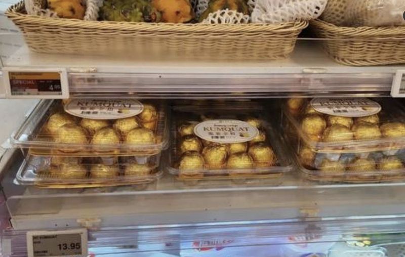 TikToker Ketipu Beli Cokelat Ferrero Rocher Rp 132 Ribu Ternyata Buah Kumquat TikToker Ketipu Beli Cokelat Ferrero Rocher Rp 132 Ribu Ternyata Buah Kumquat