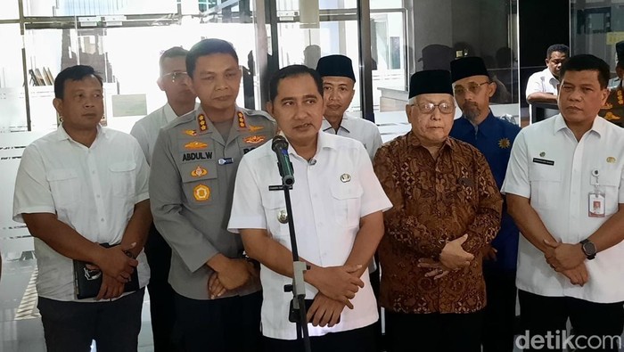 Wakil Wali Kota (Wawalkot) Depok Chandra Rahmansyah dalam jumpa pers di Balai Kota Depok (Devi/detikcom).