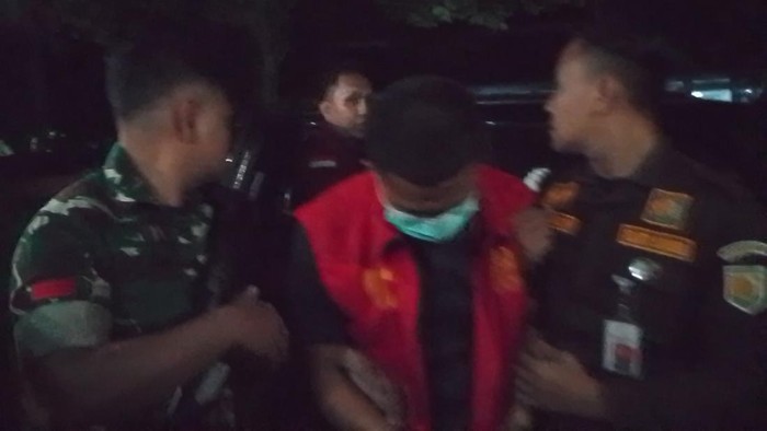 Anggota DPRD Muara Enim dan anaknya terkena OTT kasus gratifikasi proyek irigasi.
