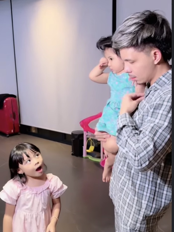 Antusias Atta Halilintar Sahur Pertama Bareng Keluarga