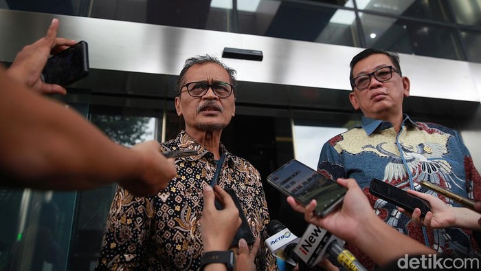 Komisi Yudisial (KY) menemui pimpinan Komisi Pemberantasan Korupsi (KPK) untuk membahas tindak lanjut operasi tangkap tangan (OTT) terhadap hakim Pengadilan Negeri Depok. Pertemuan berlangsung di Gedung Merah Putih KPK, Jakarta, Kamis (19/2/2026).