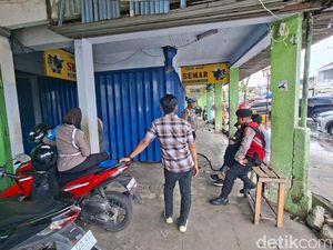 Bareskrim Polri Geledah Toko Emas dan Rumah Mewah di Nganjuk