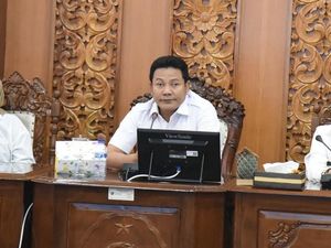 Subandi Instruksikan Perbaikan Jalan Rusak di Sidoarjo Dikebut