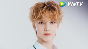 Lee Daniel lahir pada 11 Agustus 2005 di Korea Selatan dan memiliki darah Korea-Uzbekistan. (Foto: dok. SM Entertainment/WeTV)