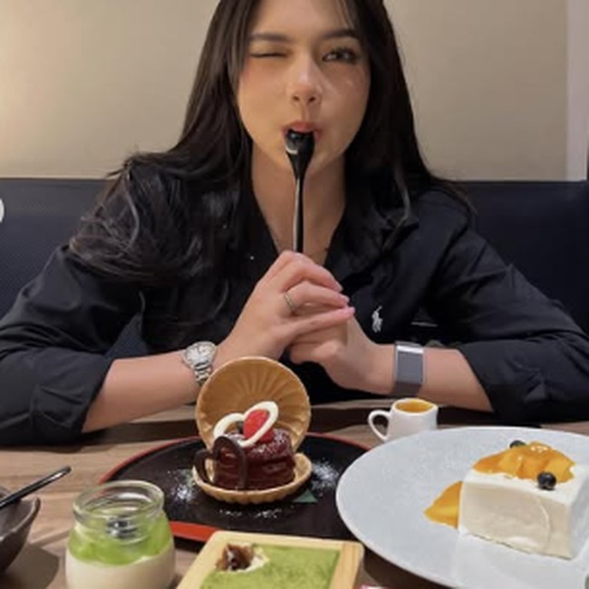 Davina Karamoy Kulineran Sampai ke Malaysia, Semua Menu Makanan Dicoba!