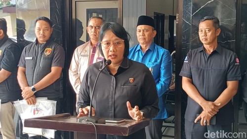 Dirres PPA dan PPO Polda NTB Kombes Ni Made Pujewati saat menggelar konferensi pers di Polda NTB, Kamis (19/2/2026).