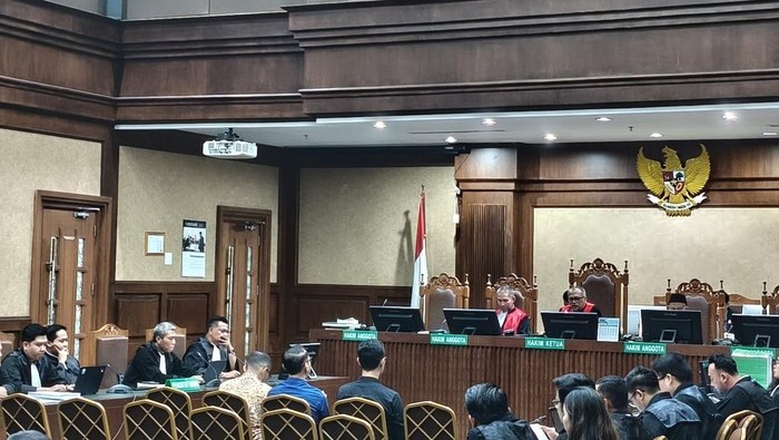 2 Terlapor Kasus Minyak Mentah Nyatakan Tak Oplos BBM, Negara Rugi Rp 285 Triliun