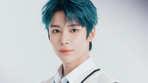 Lee Hanbi lahir pada 24 Oktober 2003 di Korea Selatan, dia member tertua di SMTR25. Selain visualnya, ia juga dikenal memiliki warna vokal yang dinilai sesuai dengan karakter khas SM. (Foto: dok. SM Entertainment/WeTV)