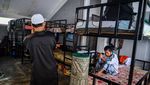 Semangat Santri Tuna Netra Menghafal Al Quran di Pesantren Khusus