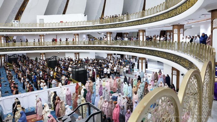 Interior Masjid Negara IKN