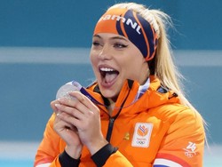 Kontroversi Atlet Ice Skating Pamer Bra Saat Menang Olimpiade Musim Dingin