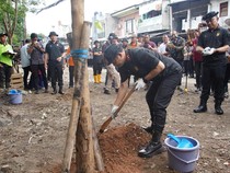 Potret Gerakan Bang Jasri, Polda Metro Korve di Kolong Tol Priok