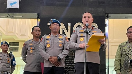 Karopenmas Divisi Humas Polri Brigjen Trunoyudo Wisnu Andiko saat jumpa pers usai sidang etik AKBP Didik
