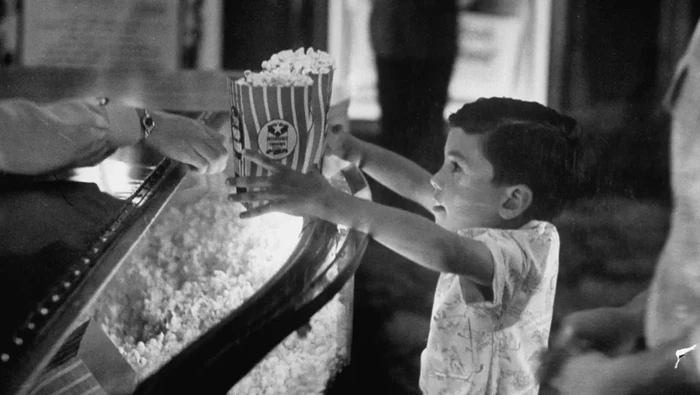 Kisah Popcorn Jadi Camilan Wajib Bioskop
