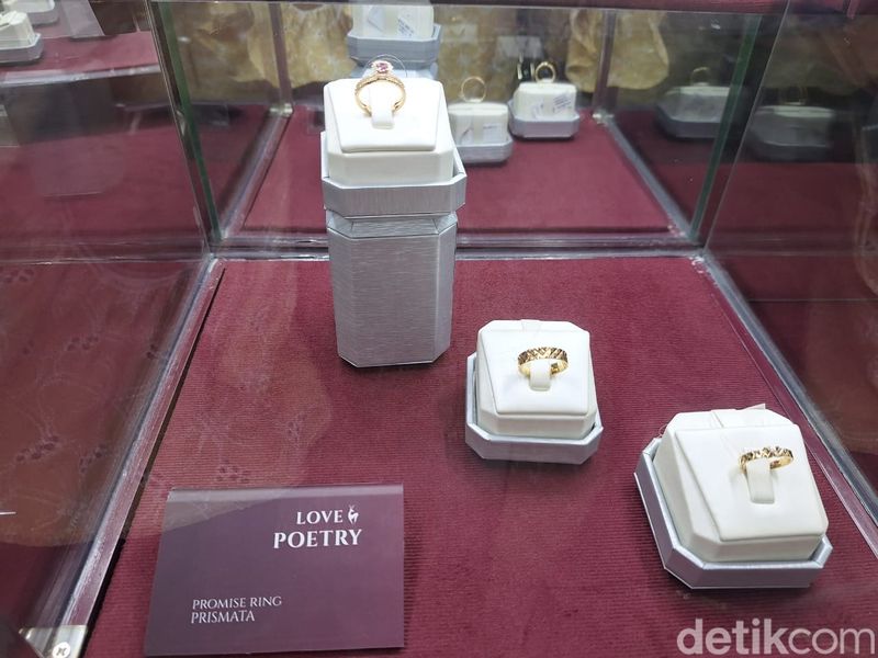 Koleksi Perhiasan Love Poetry Promise Ring kolaborasi Frank & co. dan Monica Ivena.