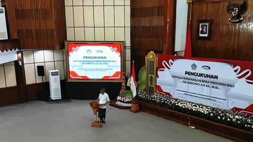 Gubernur Wayan Koster memberikan sambutan dalam agenda pelantikan Kepala BPKP Bali di Gedung Wiswa Sabha, Kamis (19/2/2026).