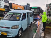 Lalin di Jatinegara Arah Matraman Jaktim Macet Pagi Ini