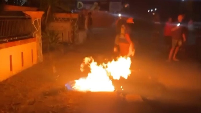 Motor pelaku curanmor dibakar warga di Jombang