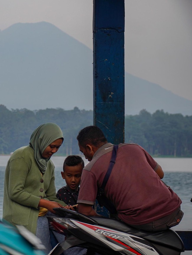 Ngabuburit Sambil Nikmati Alam di Ranu Klakah