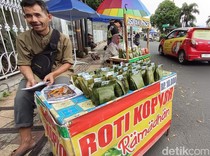 Roti Kopyor, Penjaga Rasa Ramadan di Pusat Kota Tasikmalaya