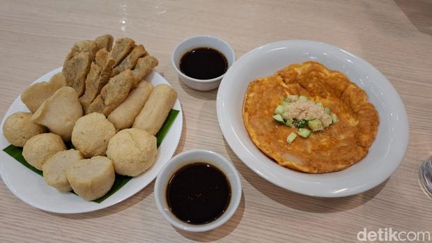 Pempek Candy: Cicip Pempek Legendaris yang Ikonik di Palembang