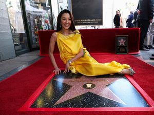 Video: Aktris Michelle Yeoh Dianugerahi Walk of Fame