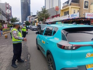 Awas Macet, Benhil dan Gatsu Merah Jelang Jam Buka Puasa