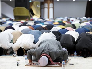 Tarawih atau Taraweh? Cek 10 Kata Baku tentang Ramadan Sesuai KBBI!