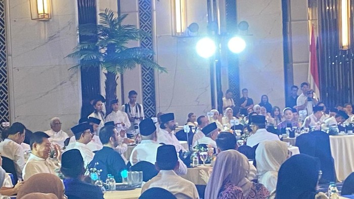 Surya Paloh di acara bukber NasDem