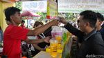 Takjil Diserbu Warga, Hari Pertama Puasa Berlangsung Meriah