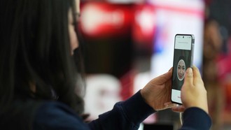 Jadi Korban Salah Tangkap karena AI, Nenek Ini Dipenjara Hampir 6 Bulan