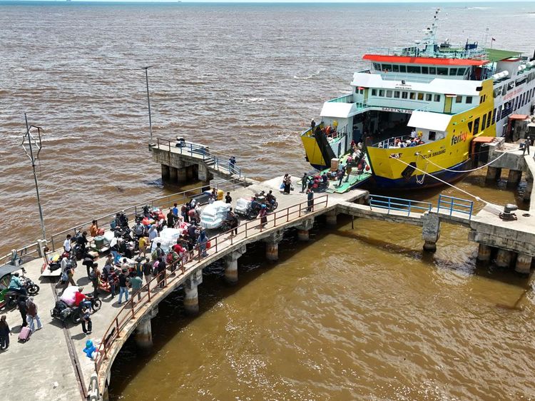 Tradisi Mudik Awal Ramadan, Warga Padati Pelabuhan Meulaboh-Sinabang