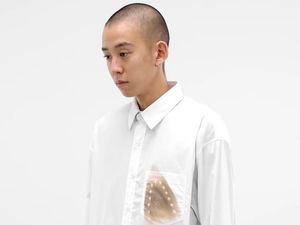 Vetements Jual Kemeja Putih Bekas Setrika Gosong, Harganya Nyaris Rp 20 Juta
