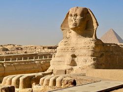 9 Patung Paling Ikonik di Dunia yang Menjadi Saksi Bisu Sejarah Manusia