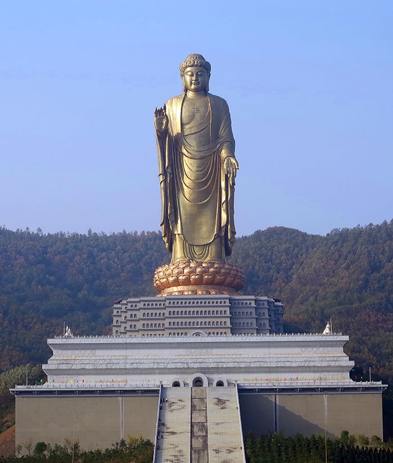 Internet sering kali dibuat terpukau oleh kemegahan monumen bersejarah. Dari pahatan raksasa di dinding gunung hingga tentara tanah liat yang terkubur ribuan tahun, inilah deretan mahakarya ikonik dunia.